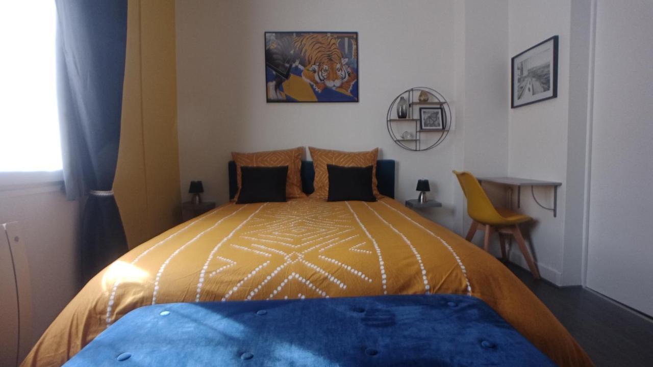 Coeur De Ville, Calme, Spacieux,Parking Et Wifi ! Chartres Esterno foto